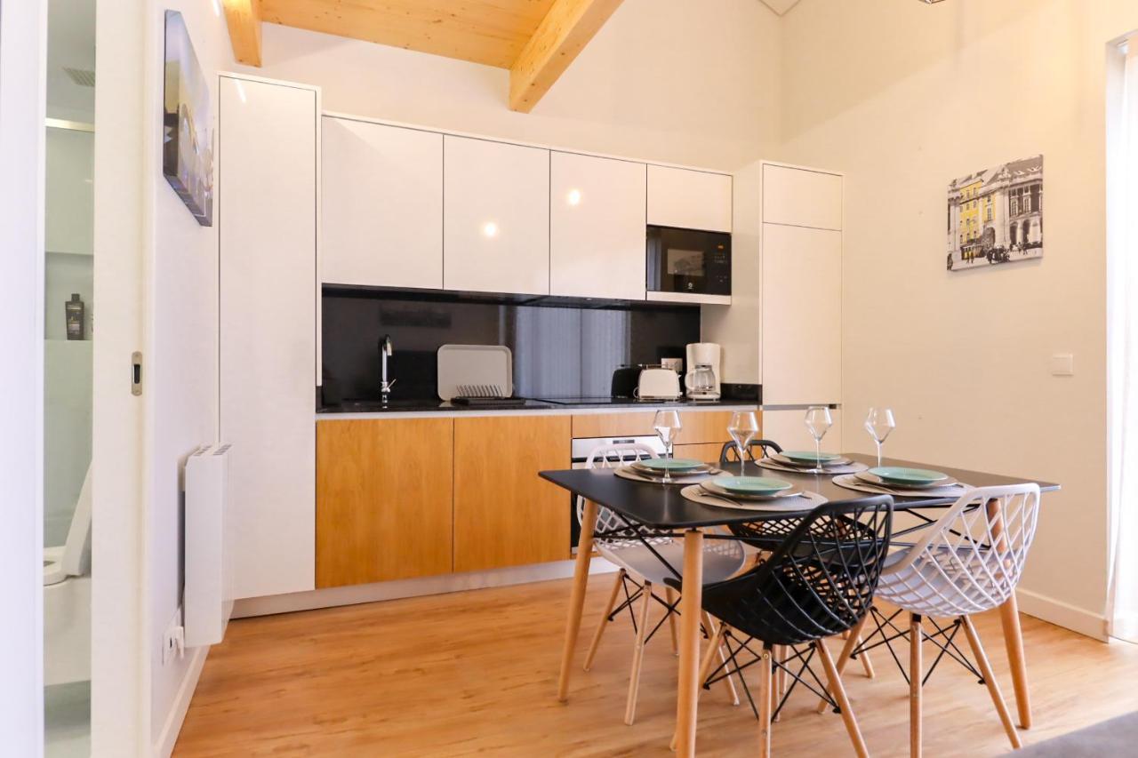 Coutinho Apartment - Modern Ap In The City Centre With Balcony Viana do Castelo Ngoại thất bức ảnh